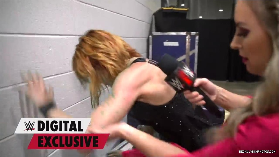 Y2Mate_is_-_Becky_Lynch27s_green_mist_aftermath_Raw_Exclusive2C_May_162C_2022-qxGLMETRT9Y-720p-1655998172701_mp4_000009300.jpg