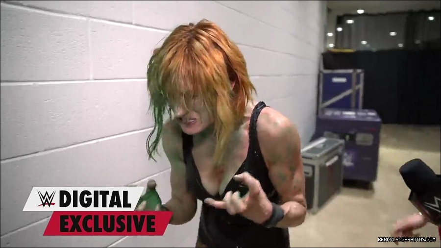 Y2Mate_is_-_Becky_Lynch27s_green_mist_aftermath_Raw_Exclusive2C_May_162C_2022-qxGLMETRT9Y-720p-1655998172701_mp4_000016100.jpg