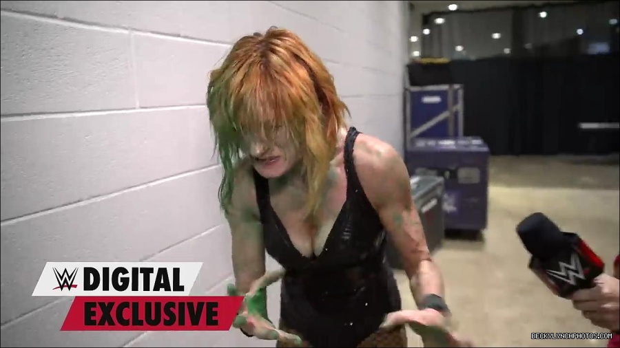 Y2Mate_is_-_Becky_Lynch27s_green_mist_aftermath_Raw_Exclusive2C_May_162C_2022-qxGLMETRT9Y-720p-1655998172701_mp4_000016500.jpg