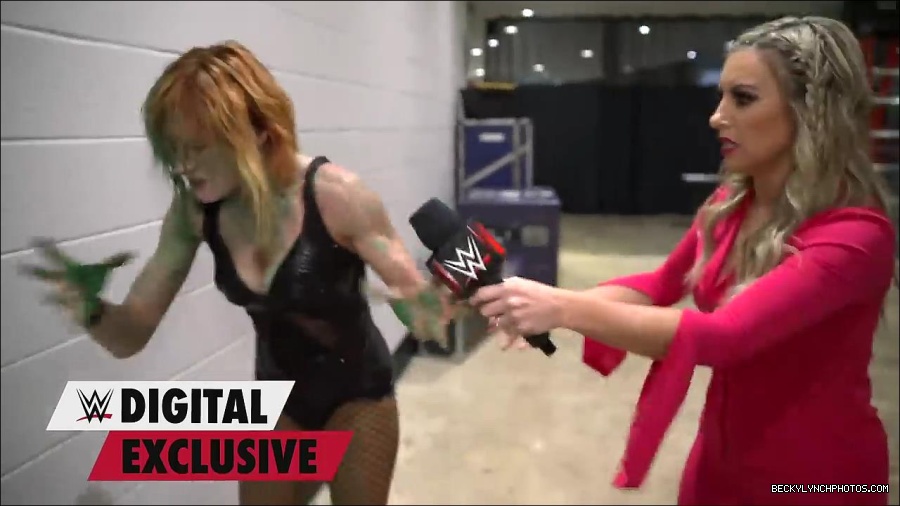 Y2Mate_is_-_Becky_Lynch27s_green_mist_aftermath_Raw_Exclusive2C_May_162C_2022-qxGLMETRT9Y-720p-1655998172701_mp4_000017300.jpg
