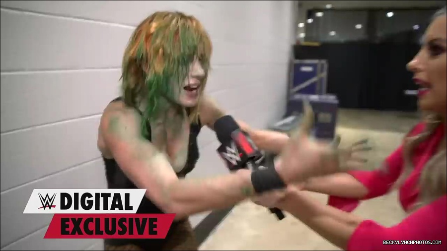 Y2Mate_is_-_Becky_Lynch27s_green_mist_aftermath_Raw_Exclusive2C_May_162C_2022-qxGLMETRT9Y-720p-1655998172701_mp4_000019300.jpg