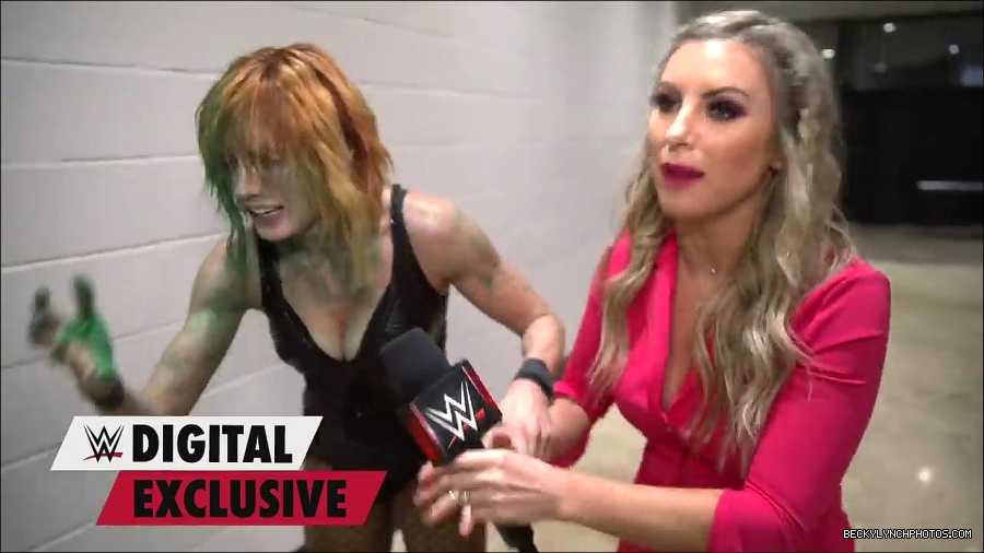 Y2Mate_is_-_Becky_Lynch27s_green_mist_aftermath_Raw_Exclusive2C_May_162C_2022-qxGLMETRT9Y-720p-1655998172701_mp4_000022500.jpg