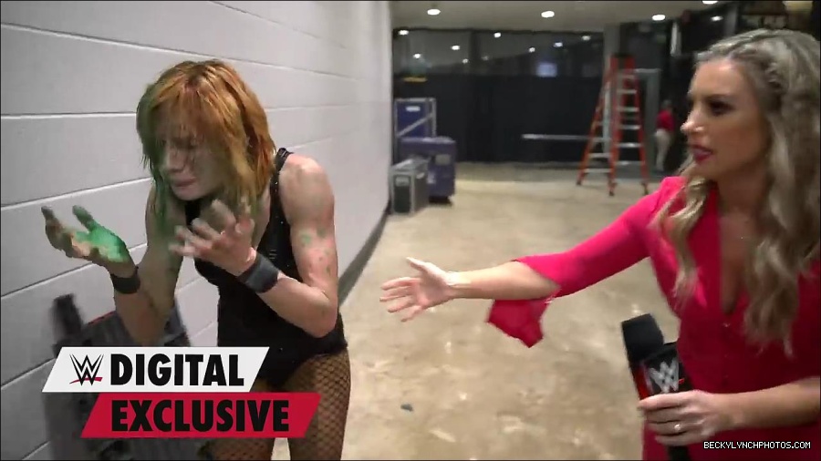Y2Mate_is_-_Becky_Lynch27s_green_mist_aftermath_Raw_Exclusive2C_May_162C_2022-qxGLMETRT9Y-720p-1655998172701_mp4_000026900.jpg