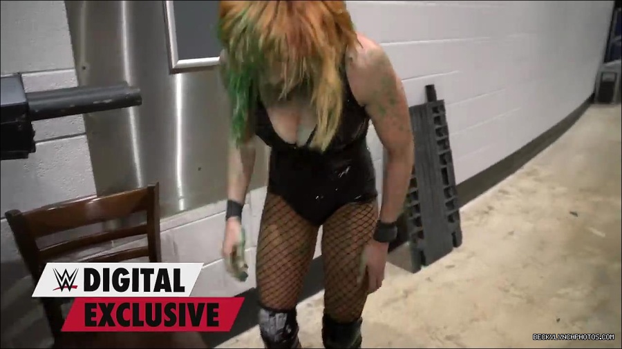 Y2Mate_is_-_Becky_Lynch27s_green_mist_aftermath_Raw_Exclusive2C_May_162C_2022-qxGLMETRT9Y-720p-1655998172701_mp4_000041300.jpg