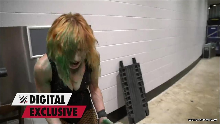 Y2Mate_is_-_Becky_Lynch27s_green_mist_aftermath_Raw_Exclusive2C_May_162C_2022-qxGLMETRT9Y-720p-1655998172701_mp4_000043300.jpg