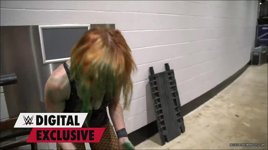 Y2Mate_is_-_Becky_Lynch27s_green_mist_aftermath_Raw_Exclusive2C_May_162C_2022-qxGLMETRT9Y-720p-1655998172701_mp4_000043700.jpg
