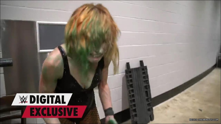 Y2Mate_is_-_Becky_Lynch27s_green_mist_aftermath_Raw_Exclusive2C_May_162C_2022-qxGLMETRT9Y-720p-1655998172701_mp4_000044500.jpg