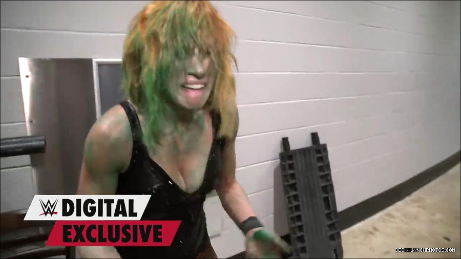 Y2Mate_is_-_Becky_Lynch27s_green_mist_aftermath_Raw_Exclusive2C_May_162C_2022-qxGLMETRT9Y-720p-1655998172701_mp4_000044900.jpg