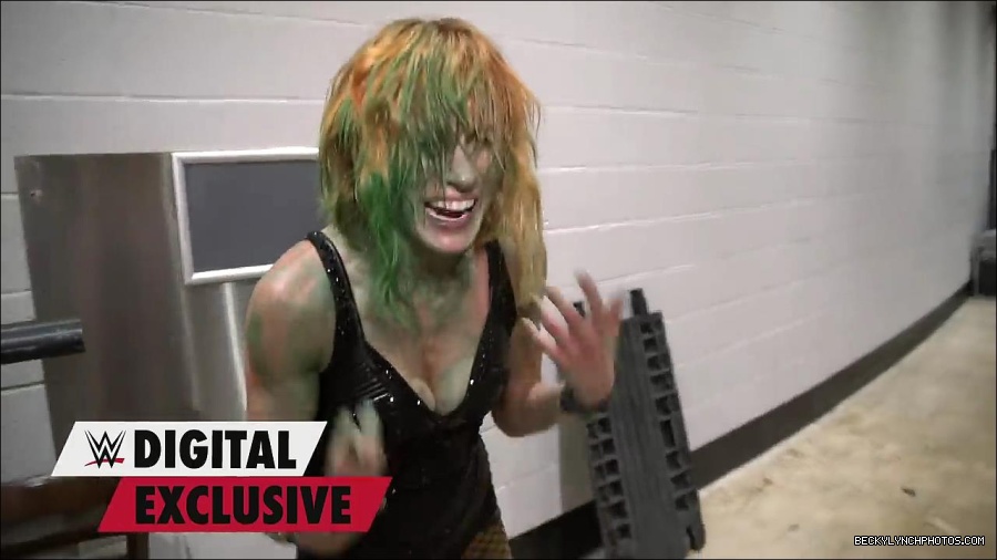 Y2Mate_is_-_Becky_Lynch27s_green_mist_aftermath_Raw_Exclusive2C_May_162C_2022-qxGLMETRT9Y-720p-1655998172701_mp4_000045700.jpg