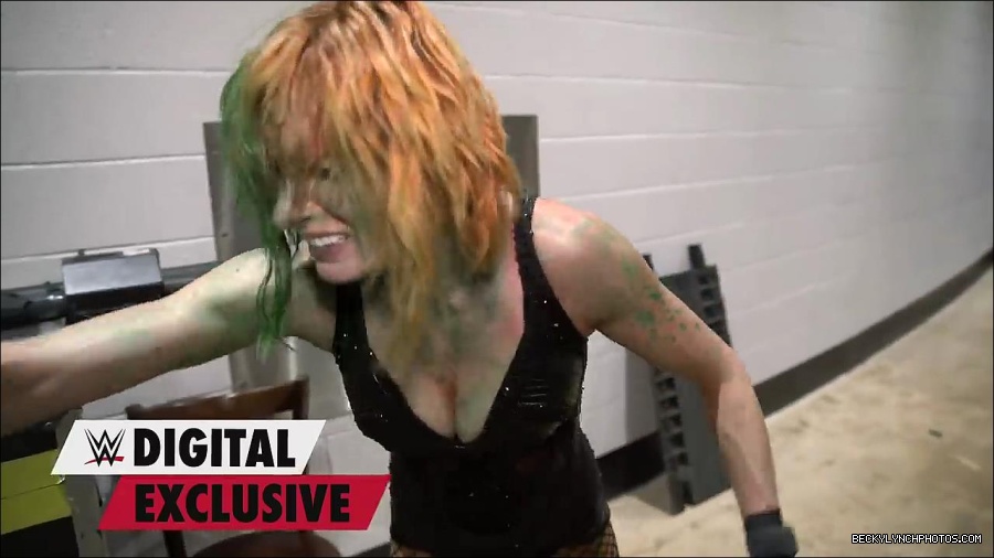 Y2Mate_is_-_Becky_Lynch27s_green_mist_aftermath_Raw_Exclusive2C_May_162C_2022-qxGLMETRT9Y-720p-1655998172701_mp4_000051700.jpg