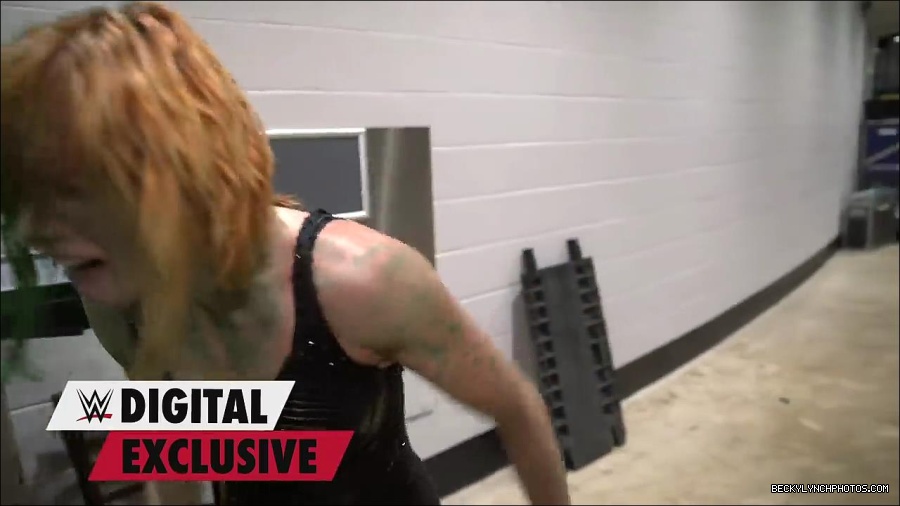 Y2Mate_is_-_Becky_Lynch27s_green_mist_aftermath_Raw_Exclusive2C_May_162C_2022-qxGLMETRT9Y-720p-1655998172701_mp4_000052500.jpg