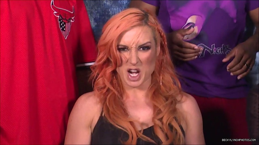 Y2Mate_is_-_BECKY_LYNCH_vs__RENEE_YOUNG_Marvel_vs__Capcom_Infinite_Challenge21_-_Gamer_Gauntlet-6E-lDF_Eq-A-720p-1656081859246_mp4_000022300.jpg