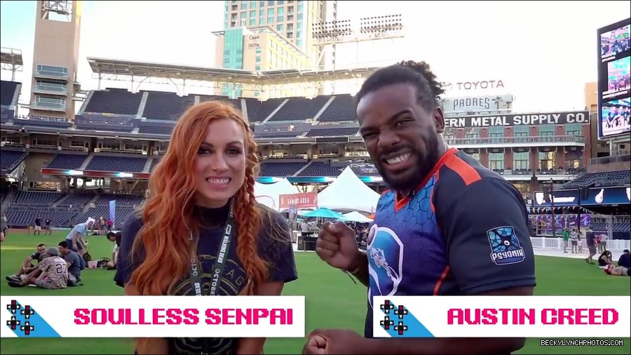 Y2Mate_is_-_BECKY_LYNCH___AUSTIN_CREED_celebrate_ROCKET_LEAGUE_s_3rd_BIRTHDAY21-vQ1lr9tQGxU-720p-1656082980627_mp4_000018200.jpg