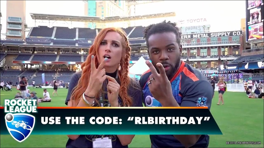 Y2Mate_is_-_BECKY_LYNCH___AUSTIN_CREED_celebrate_ROCKET_LEAGUE_s_3rd_BIRTHDAY21-vQ1lr9tQGxU-720p-1656082980627_mp4_000034200.jpg