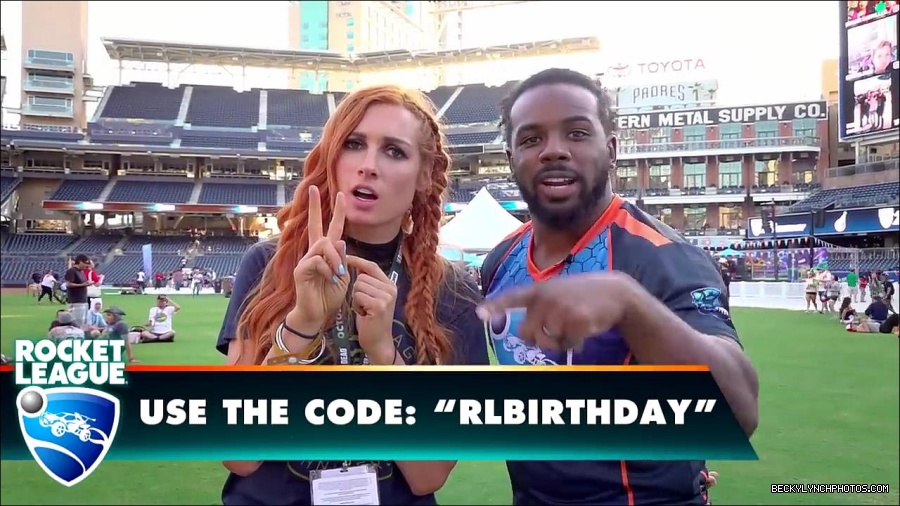 Y2Mate_is_-_BECKY_LYNCH___AUSTIN_CREED_celebrate_ROCKET_LEAGUE_s_3rd_BIRTHDAY21-vQ1lr9tQGxU-720p-1656082980627_mp4_000036200.jpg