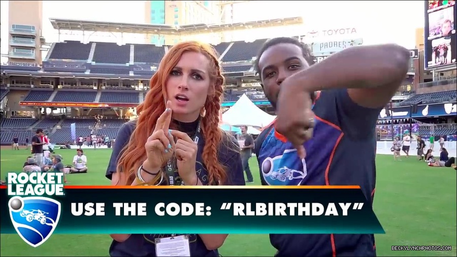 Y2Mate_is_-_BECKY_LYNCH___AUSTIN_CREED_celebrate_ROCKET_LEAGUE_s_3rd_BIRTHDAY21-vQ1lr9tQGxU-720p-1656082980627_mp4_000037800.jpg