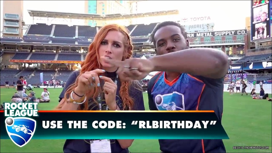 Y2Mate_is_-_BECKY_LYNCH___AUSTIN_CREED_celebrate_ROCKET_LEAGUE_s_3rd_BIRTHDAY21-vQ1lr9tQGxU-720p-1656082980627_mp4_000038200.jpg