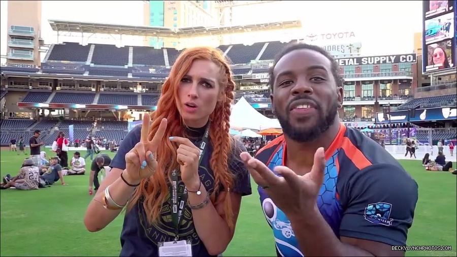 Y2Mate_is_-_BECKY_LYNCH___AUSTIN_CREED_celebrate_ROCKET_LEAGUE_s_3rd_BIRTHDAY21-vQ1lr9tQGxU-720p-1656082980627_mp4_000044600.jpg