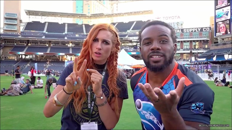 Y2Mate_is_-_BECKY_LYNCH___AUSTIN_CREED_celebrate_ROCKET_LEAGUE_s_3rd_BIRTHDAY21-vQ1lr9tQGxU-720p-1656082980627_mp4_000045000.jpg