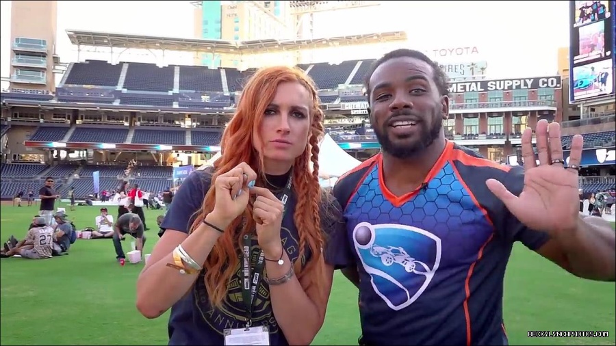 Y2Mate_is_-_BECKY_LYNCH___AUSTIN_CREED_celebrate_ROCKET_LEAGUE_s_3rd_BIRTHDAY21-vQ1lr9tQGxU-720p-1656082980627_mp4_000047400.jpg