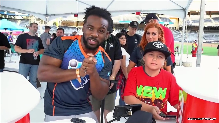 Y2Mate_is_-_BECKY_LYNCH___AUSTIN_CREED_celebrate_ROCKET_LEAGUE_s_3rd_BIRTHDAY21-vQ1lr9tQGxU-720p-1656082980627_mp4_000138600.jpg