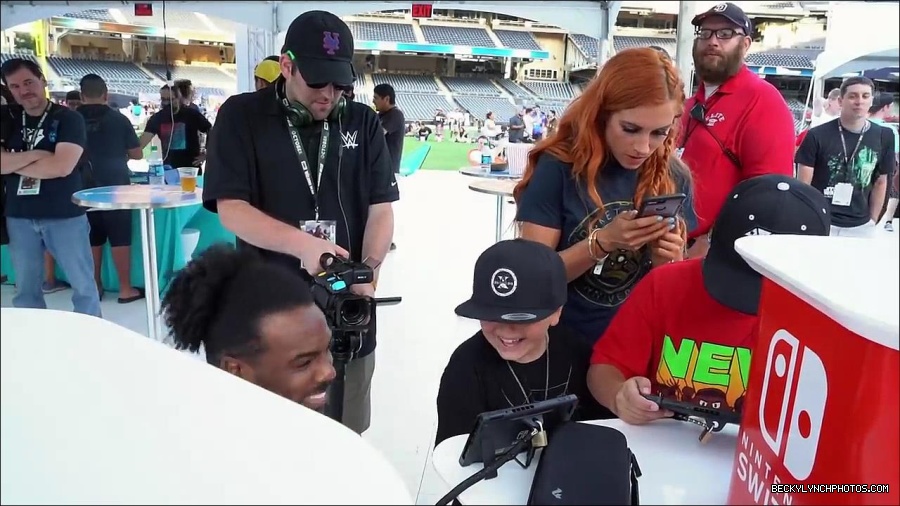 Y2Mate_is_-_BECKY_LYNCH___AUSTIN_CREED_celebrate_ROCKET_LEAGUE_s_3rd_BIRTHDAY21-vQ1lr9tQGxU-720p-1656082980627_mp4_000153400.jpg