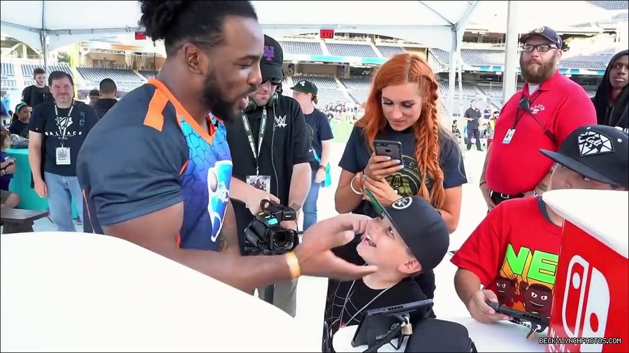 Y2Mate_is_-_BECKY_LYNCH___AUSTIN_CREED_celebrate_ROCKET_LEAGUE_s_3rd_BIRTHDAY21-vQ1lr9tQGxU-720p-1656082980627_mp4_000155800.jpg