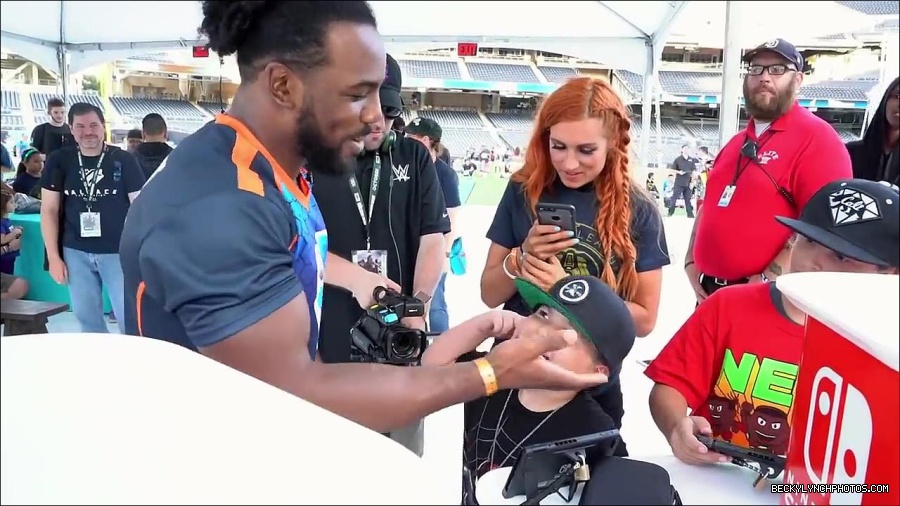 Y2Mate_is_-_BECKY_LYNCH___AUSTIN_CREED_celebrate_ROCKET_LEAGUE_s_3rd_BIRTHDAY21-vQ1lr9tQGxU-720p-1656082980627_mp4_000156200.jpg