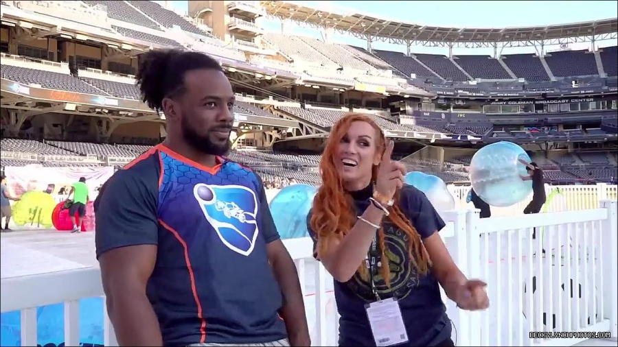 Y2Mate_is_-_BECKY_LYNCH___AUSTIN_CREED_celebrate_ROCKET_LEAGUE_s_3rd_BIRTHDAY21-vQ1lr9tQGxU-720p-1656082980627_mp4_000157400.jpg