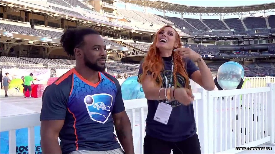 Y2Mate_is_-_BECKY_LYNCH___AUSTIN_CREED_celebrate_ROCKET_LEAGUE_s_3rd_BIRTHDAY21-vQ1lr9tQGxU-720p-1656082980627_mp4_000158600.jpg