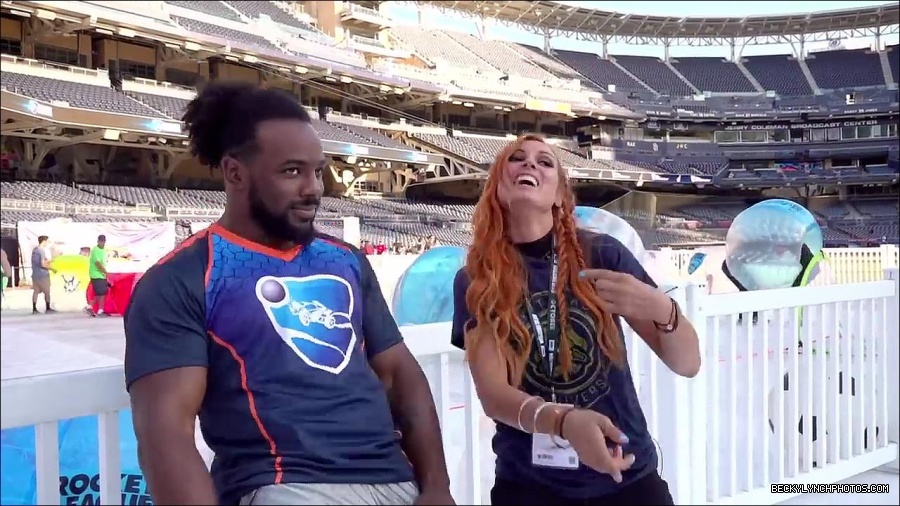 Y2Mate_is_-_BECKY_LYNCH___AUSTIN_CREED_celebrate_ROCKET_LEAGUE_s_3rd_BIRTHDAY21-vQ1lr9tQGxU-720p-1656082980627_mp4_000159400.jpg