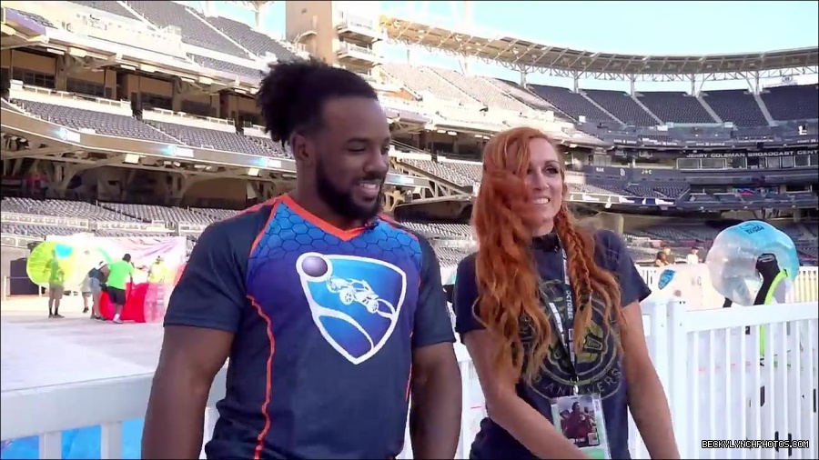 Y2Mate_is_-_BECKY_LYNCH___AUSTIN_CREED_celebrate_ROCKET_LEAGUE_s_3rd_BIRTHDAY21-vQ1lr9tQGxU-720p-1656082980627_mp4_000162600.jpg