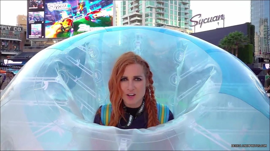 Y2Mate_is_-_BECKY_LYNCH___AUSTIN_CREED_celebrate_ROCKET_LEAGUE_s_3rd_BIRTHDAY21-vQ1lr9tQGxU-720p-1656082980627_mp4_000175600.jpg