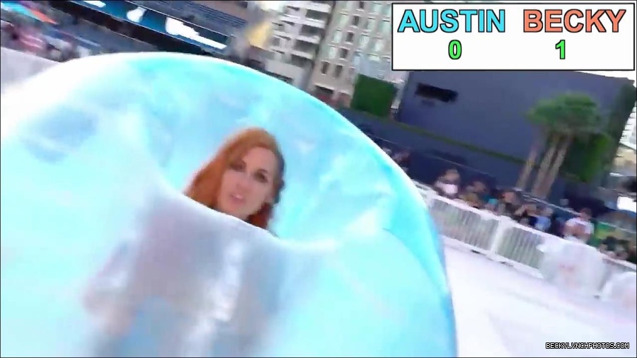 Y2Mate_is_-_BECKY_LYNCH___AUSTIN_CREED_celebrate_ROCKET_LEAGUE_s_3rd_BIRTHDAY21-vQ1lr9tQGxU-720p-1656082980627_mp4_000189200.jpg