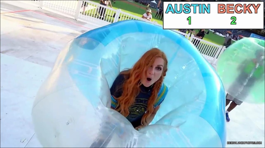 Y2Mate_is_-_BECKY_LYNCH___AUSTIN_CREED_celebrate_ROCKET_LEAGUE_s_3rd_BIRTHDAY21-vQ1lr9tQGxU-720p-1656082980627_mp4_000233200.jpg