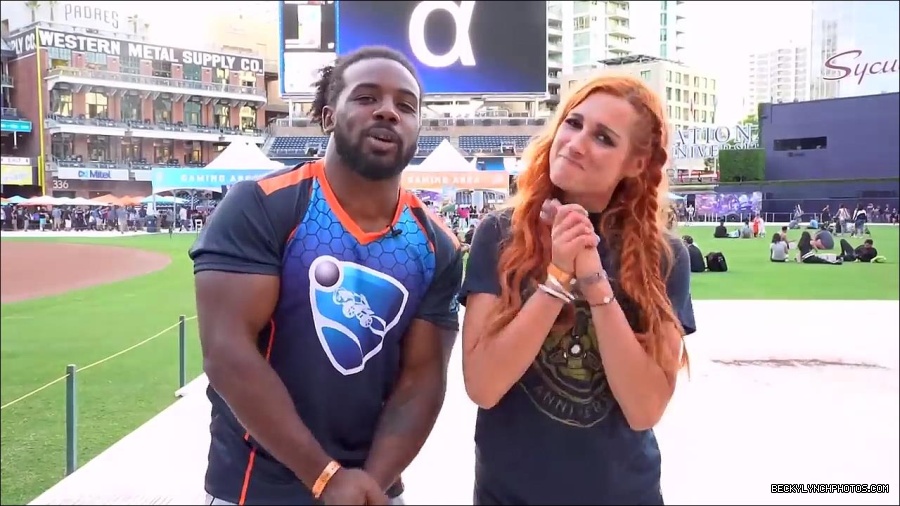 Y2Mate_is_-_BECKY_LYNCH___AUSTIN_CREED_celebrate_ROCKET_LEAGUE_s_3rd_BIRTHDAY21-vQ1lr9tQGxU-720p-1656082980627_mp4_000262866.jpg