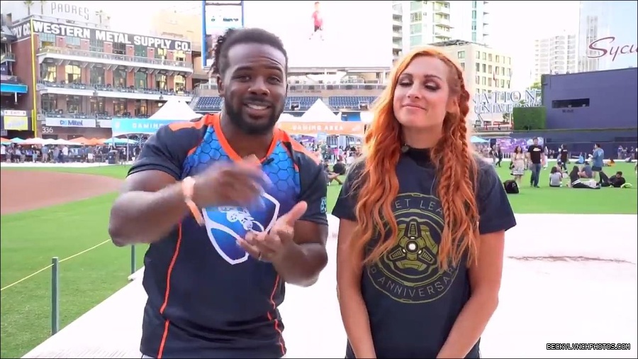 Y2Mate_is_-_BECKY_LYNCH___AUSTIN_CREED_celebrate_ROCKET_LEAGUE_s_3rd_BIRTHDAY21-vQ1lr9tQGxU-720p-1656082980627_mp4_000268466.jpg
