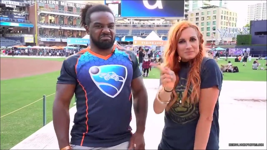 Y2Mate_is_-_BECKY_LYNCH___AUSTIN_CREED_celebrate_ROCKET_LEAGUE_s_3rd_BIRTHDAY21-vQ1lr9tQGxU-720p-1656082980627_mp4_000305266.jpg