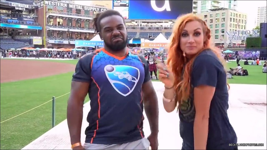 Y2Mate_is_-_BECKY_LYNCH___AUSTIN_CREED_celebrate_ROCKET_LEAGUE_s_3rd_BIRTHDAY21-vQ1lr9tQGxU-720p-1656082980627_mp4_000308466.jpg