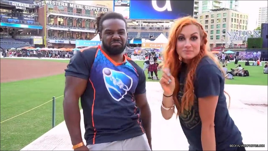 Y2Mate_is_-_BECKY_LYNCH___AUSTIN_CREED_celebrate_ROCKET_LEAGUE_s_3rd_BIRTHDAY21-vQ1lr9tQGxU-720p-1656082980627_mp4_000308866.jpg