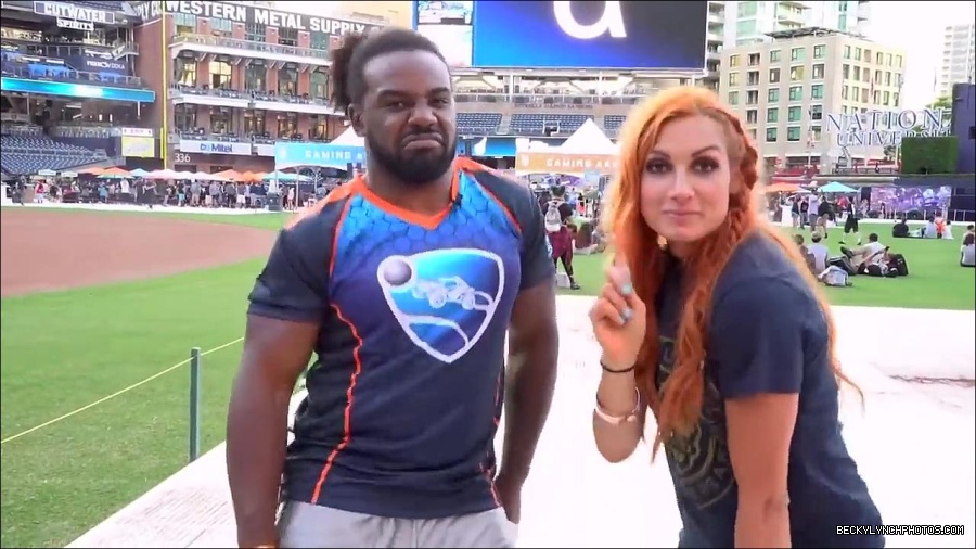 Y2Mate_is_-_BECKY_LYNCH___AUSTIN_CREED_celebrate_ROCKET_LEAGUE_s_3rd_BIRTHDAY21-vQ1lr9tQGxU-720p-1656082980627_mp4_000309266.jpg