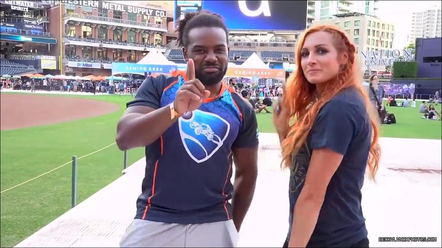 Y2Mate_is_-_BECKY_LYNCH___AUSTIN_CREED_celebrate_ROCKET_LEAGUE_s_3rd_BIRTHDAY21-vQ1lr9tQGxU-720p-1656082980627_mp4_000314466.jpg