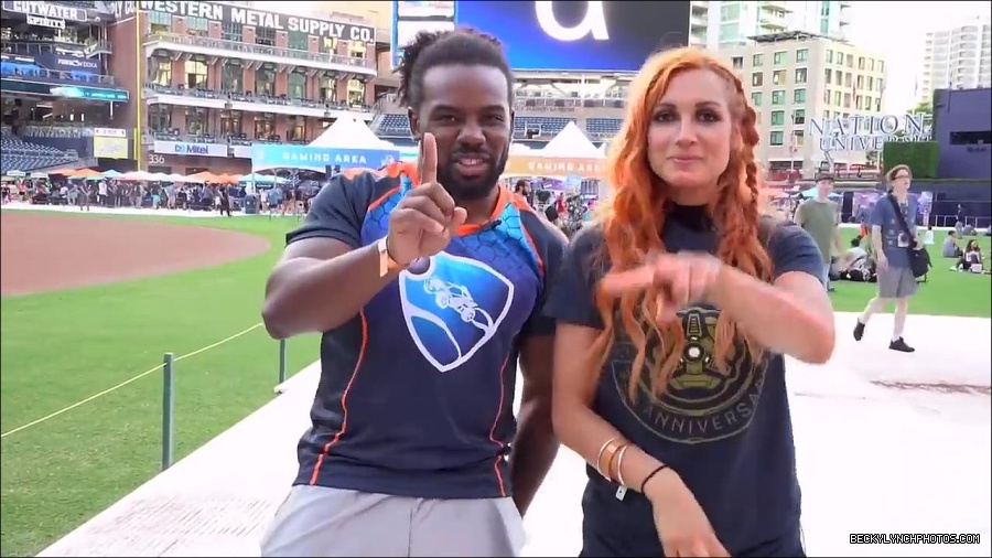 Y2Mate_is_-_BECKY_LYNCH___AUSTIN_CREED_celebrate_ROCKET_LEAGUE_s_3rd_BIRTHDAY21-vQ1lr9tQGxU-720p-1656082980627_mp4_000315266.jpg