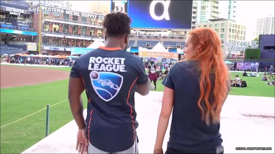 Y2Mate_is_-_BECKY_LYNCH___AUSTIN_CREED_celebrate_ROCKET_LEAGUE_s_3rd_BIRTHDAY21-vQ1lr9tQGxU-720p-1656082980627_mp4_000322866.jpg