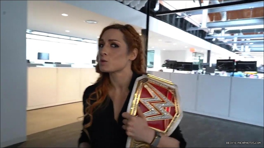 Y2Mate_is_-_BECKY_LYNCH_visits_the_NEW_UpUpDownDown_Studio21-nQJ31QXsyGs-720p-1656083018926_mp4_000010466.jpg