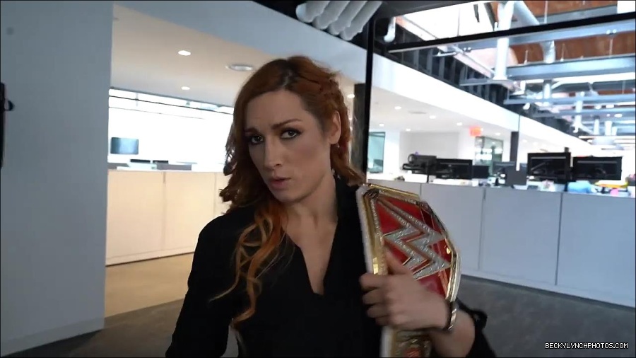 Y2Mate_is_-_BECKY_LYNCH_visits_the_NEW_UpUpDownDown_Studio21-nQJ31QXsyGs-720p-1656083018926_mp4_000010866.jpg