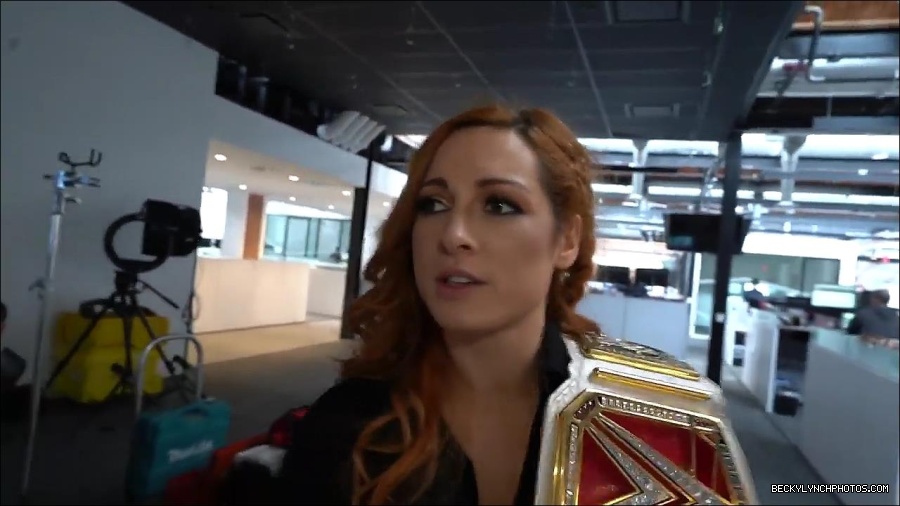 Y2Mate_is_-_BECKY_LYNCH_visits_the_NEW_UpUpDownDown_Studio21-nQJ31QXsyGs-720p-1656083018926_mp4_000015266.jpg