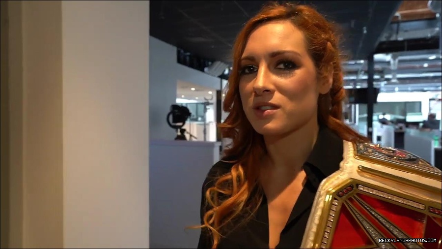 Y2Mate_is_-_BECKY_LYNCH_visits_the_NEW_UpUpDownDown_Studio21-nQJ31QXsyGs-720p-1656083018926_mp4_000021666.jpg