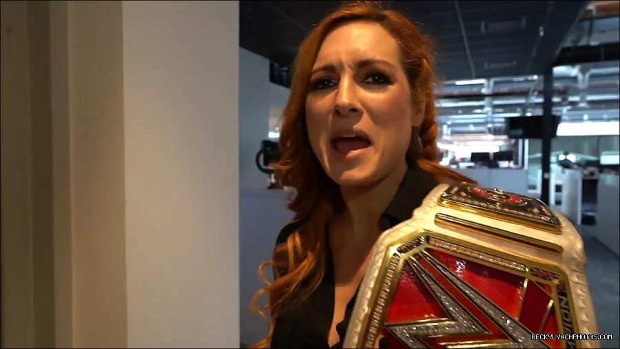 Y2Mate_is_-_BECKY_LYNCH_visits_the_NEW_UpUpDownDown_Studio21-nQJ31QXsyGs-720p-1656083018926_mp4_000022066.jpg