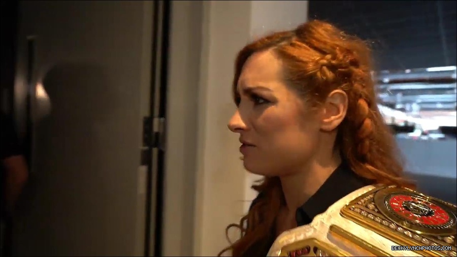 Y2Mate_is_-_BECKY_LYNCH_visits_the_NEW_UpUpDownDown_Studio21-nQJ31QXsyGs-720p-1656083018926_mp4_000024466.jpg